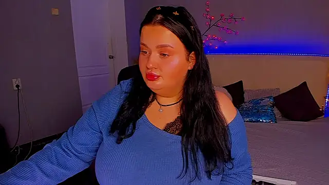 Snapshot of MonaSteele chatting on November 26, 2025, 1:11 pm MonaSteele online show from November 26, 2025, 1:11 pm