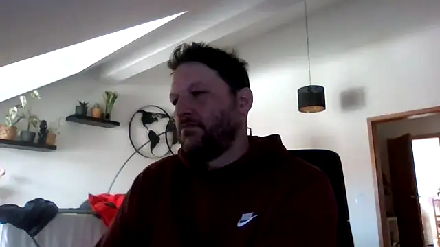 BennyLommy online show from April 29, 2026, 8:29 am