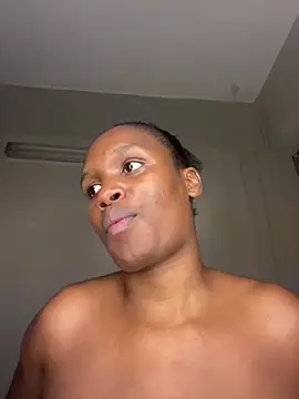 Snapshot of Kinkyy_ chatting on February 18, 2025, 1:10 am Kinkyy online show from February 18, 2025, 1:10 am