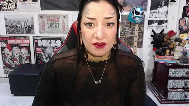 Rollyderolandia666 online show from October 9, 2025, 10:10 pm