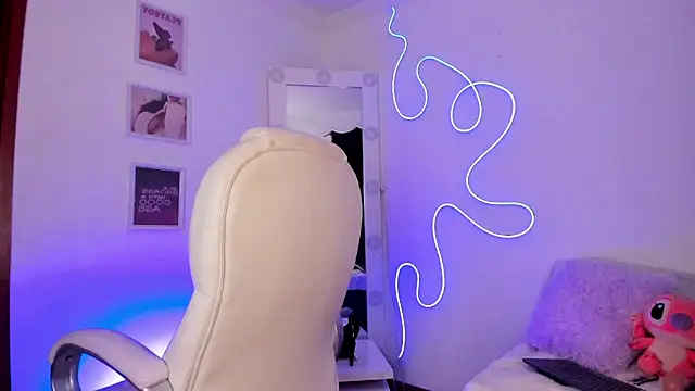 JulietaBomGV online show from March 19, 2025, 11:47 pm