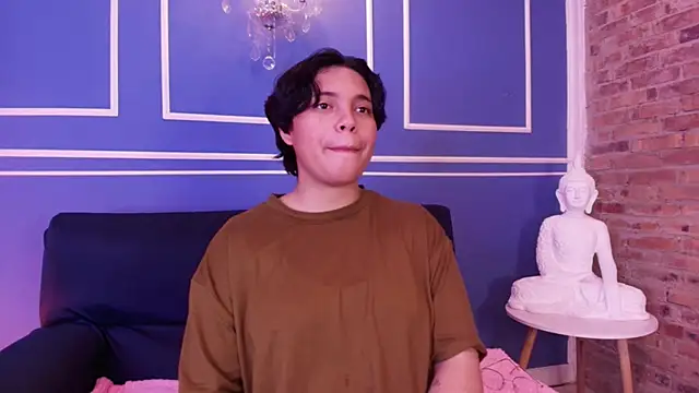 Snapshot of Emmapark_ chatting on November 13, 2025, 1:09 am Emmapark online show from November 13, 2025, 1:09 am