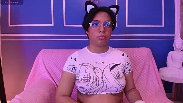 Snapshot of Emmapark_ chatting on October 29, 2025, 2:21 am Emmapark online show from October 29, 2025, 2:21 am