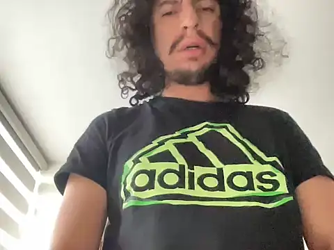 littlelatinhunter online show from October 24, 2025, 12:15 pm