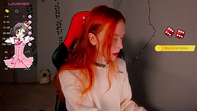 Snapshot of FruttiTatti chatting on October 5, 2025, 7:59 pm FruttiTatti online show from October 5, 2025, 7:59 pm