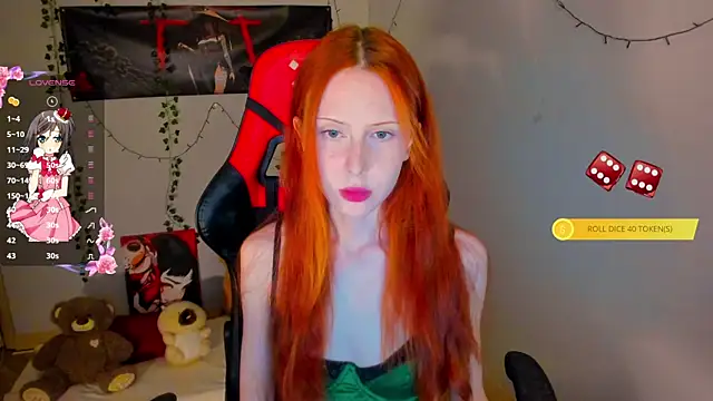Snapshot of FruttiTatti chatting on June 21, 2026, 6:57 pm FruttiTatti online show from June 21, 2026, 6:57 pm