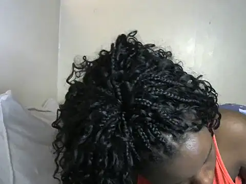 Snapshot of Novah_ chatting on October 13, 2025, 2:07 pm Novah online show from October 13, 2025, 2:07 pm
