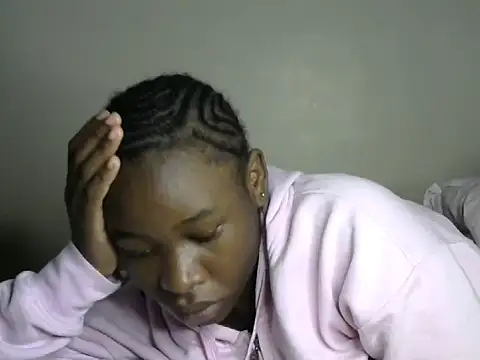 Snapshot of Novah_ chatting on November 19, 2025, 1:33 pm Novah online show from November 19, 2025, 1:33 pm