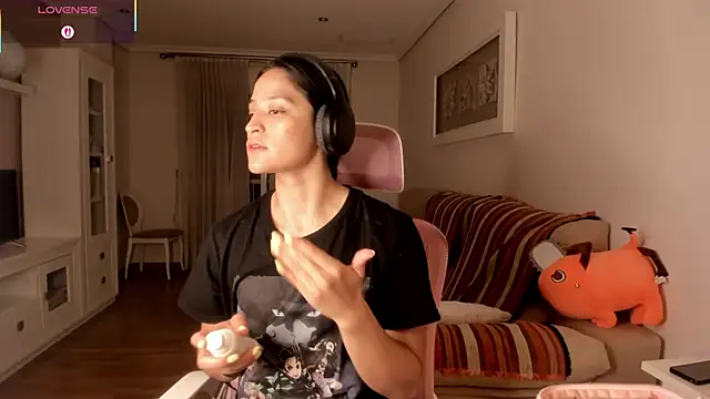 bella apont online show from December 18, 2025, 9:51 pm