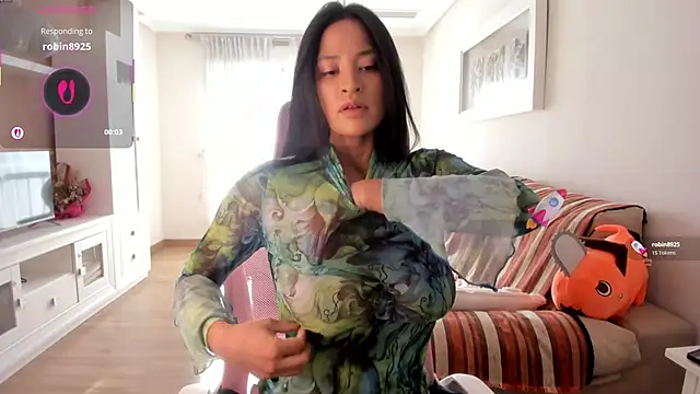 bella apont online show from November 20, 2025, 9:32 am