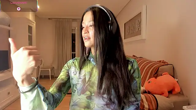 bella apont online show from December 17, 2025, 7:41 pm