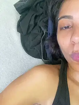 Julinhasz online show from March 20, 2026, 6:09 pm