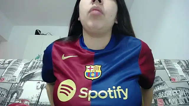 Snapshot of Contantin_helena chatting on March 22, 2025, 9:53 pm Contantin helena online show from March 22, 2025, 9:53 pm