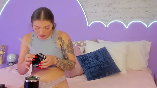 Giaa Ross online show from December 19, 2025, 7:38 pm