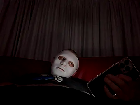 IL GINECOLOGO  online show from October 18, 2025, 11:29 pm