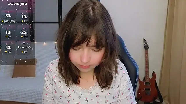 Snapshot of Lina_Brownie chatting on December 5, 2025, 4:33 am Lina Brownie online show from December 5, 2025, 4:33 am