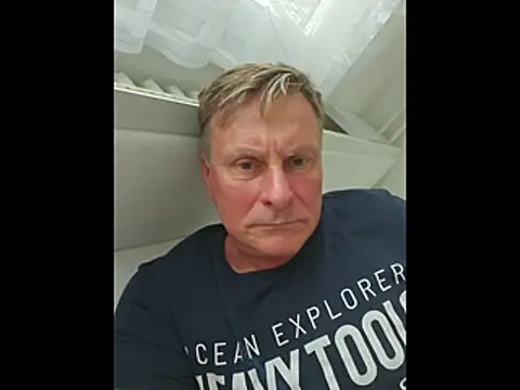 johnnym1 online show from March 31, 2026, 1:24 pm