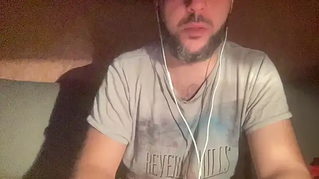 Snapshot of RedDante89 chatting on December 4, 2024, 6:44 pm RedDante89 online show from December 4, 2024, 6:44 pm