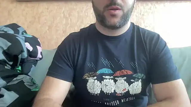 Snapshot of RedDante89 chatting on March 15, 2025, 9:30 am RedDante89 online show from March 15, 2025, 9:30 am