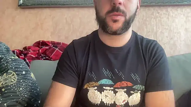 Snapshot of RedDante89 chatting on January 6, 2025, 10:46 am RedDante89 online show from January 6, 2025, 10:46 am