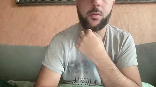 Snapshot of RedDante89 chatting on December 3, 2024, 8:22 am RedDante89 online show from December 3, 2024, 8:22 am