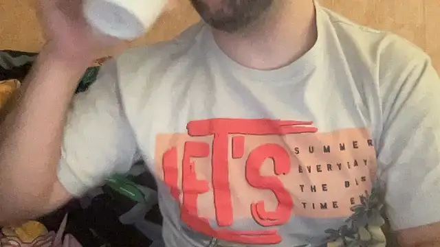 Snapshot of RedDante89 chatting on January 28, 2025, 9:19 am RedDante89 online show from January 28, 2025, 9:19 am