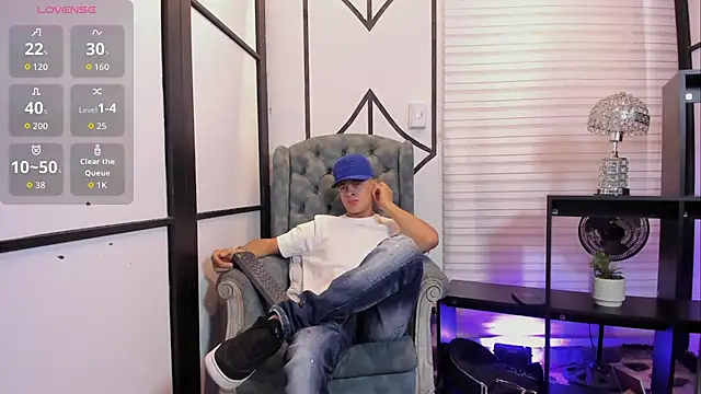 Snapshot of JuniorMorris_ chatting on September 29, 2025, 9:53 pm JuniorMorris online show from September 29, 2025, 9:53 pm