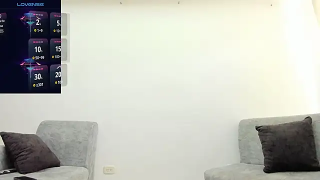 Snapshot of JuniorMorris_ chatting on March 7, 2025, 7:49 pm JuniorMorris online show from March 7, 2025, 7:49 pm