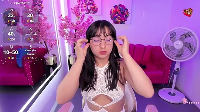 Snapshot of Miss_dolly_ chatting on February 7, 2025, 12:39 pm Miss dolly online show from February 7, 2025, 12:39 pm