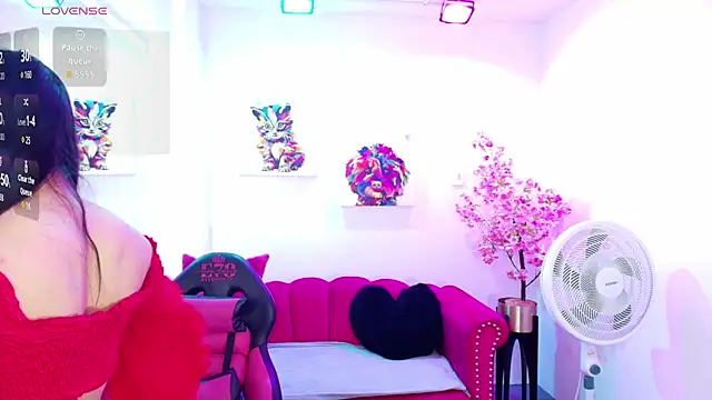 Miss dolly  online show from March 24, 2026, 12:27 pm