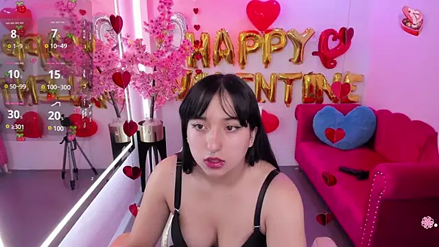 Snapshot of Miss_dolly_ chatting on February 15, 2025, 12:33 pm Miss dolly online show from February 15, 2025, 12:33 pm