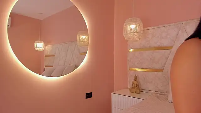 Snapshot of sarita_hills chatting on October 17, 2025, 10:55 pm sarita hills online show from October 17, 2025, 10:55 pm