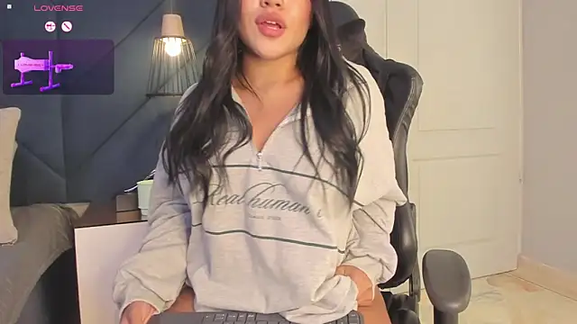 Snapshot of sarita_hills chatting on March 13, 2025, 10:15 am sarita hills online show from March 13, 2025, 10:15 am