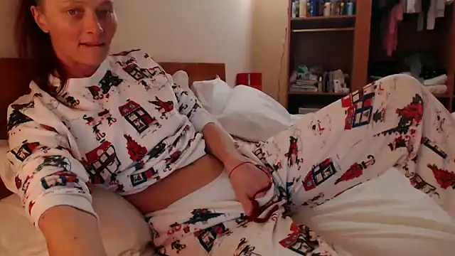 Snapshot of LovelyAndraGirl chatting on March 2, 2025, 2:36 pm LovelyAndraGirl online show from March 2, 2025, 2:36 pm