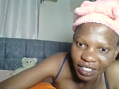 Snapshot of t-NaughtyLicia chatting on July 7, 2026, 2:20 pm t-NaughtyLicia online show from July 7, 2026, 2:20 pm