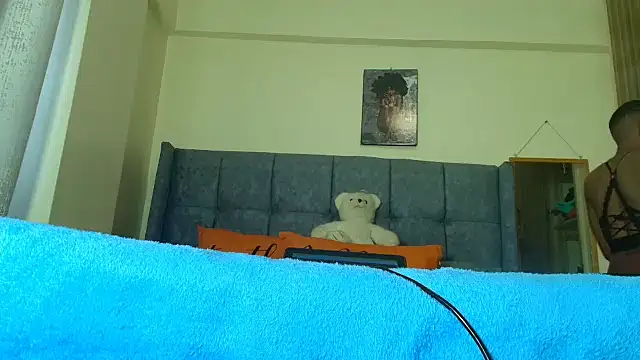 Snapshot of t-NaughtyLicia chatting on February 17, 2025, 5:25 am t-NaughtyLicia online show from February 17, 2025, 5:25 am