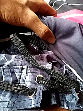 Snapshot of Cheostrip chatting on October 28, 2025, 6:40 pm Cheostrip online show from October 28, 2025, 6:40 pm