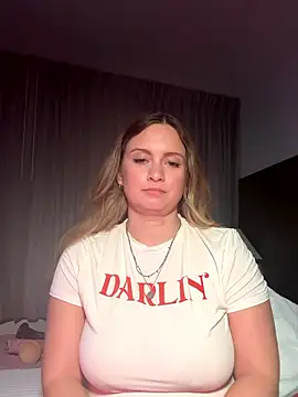 Sophie Raegan online show from January 18, 2026, 10:51 am