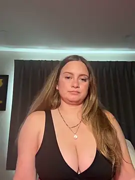 Sophie Raegan online show from February 19, 2026, 9:23 pm