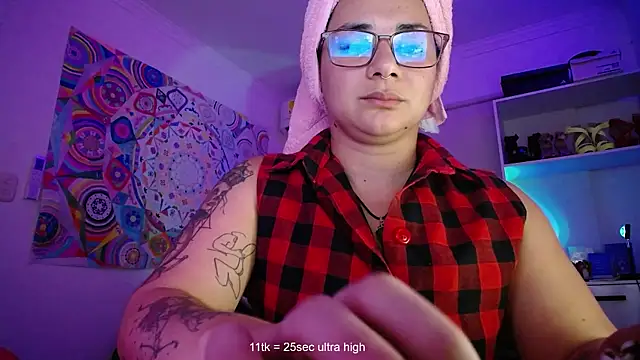 Snapshot of Amarantha_666 chatting on October 18, 2025, 9:39 pm Amarantha 666 online show from October 18, 2025, 9:39 pm