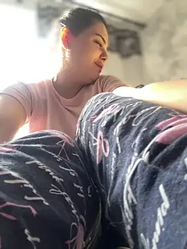 Snapshot of NikaMur chatting on March 22, 2025, 6:00 am NikaMur online show from March 22, 2025, 6:00 am