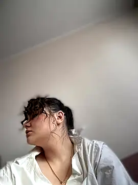 Snapshot of NikaMur chatting on October 21, 2025, 2:44 am NikaMur online show from October 21, 2025, 2:44 am