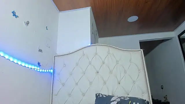 Snapshot of Anny_jhonsonx chatting on September 18, 2025, 11:30 pm Anny jhonsonx online show from September 18, 2025, 11:30 pm