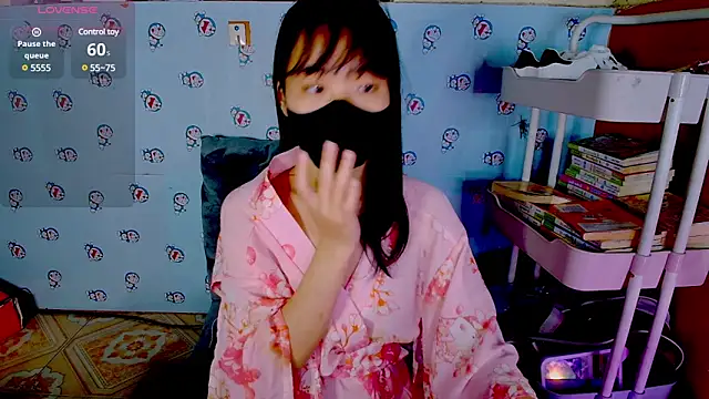   Saphia   online show from March 6, 2025, 2:29 pm