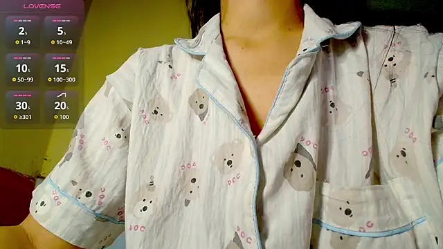   Saphia   online show from April 4, 2026, 3:18 pm