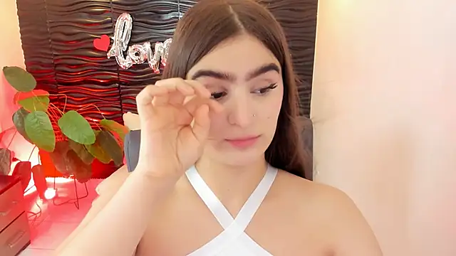 Snapshot of sofia_44 chatting on September 9, 2025, 12:58 pm sofia 44 online show from September 9, 2025, 12:58 pm