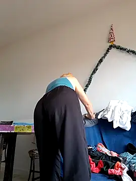 MILEIDE980 online show from December 18, 2025, 11:03 am