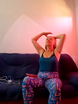 MILEIDE980 online show from November 26, 2025, 2:50 pm