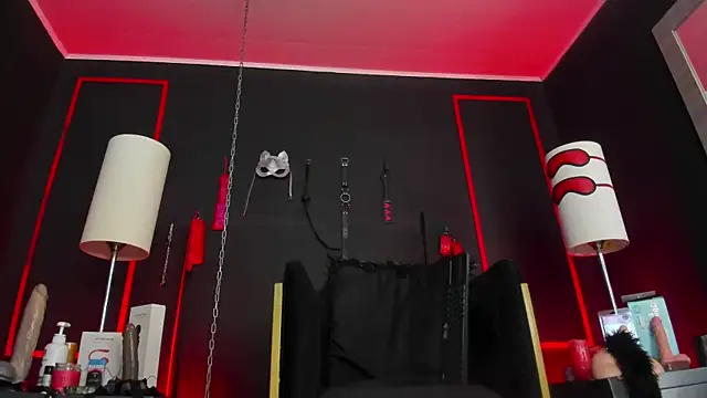 CharlotteScotte online show from September 15, 2025, 11:43 am