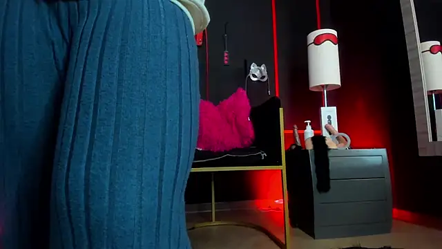 CharlotteScotte online show from November 4, 2025, 11:36 am